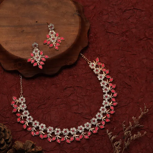 Gujju_Latest_Necklace_Set_With_Earrings_For_Girls_And_Women