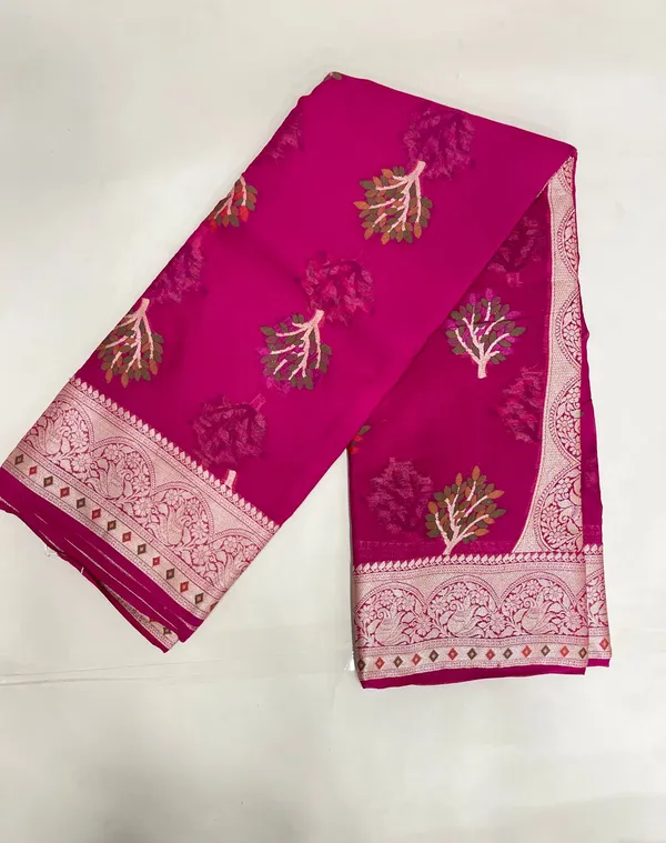 Humairah_Presents_Pure_Handloom_Magenta_Chiffon_Resham_Floral_Mina_Zari_Booti_with_Banarasi_Zari_Border_and_Magenta_Blouse