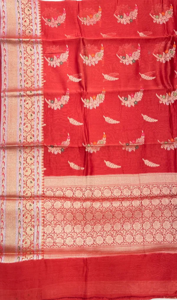 Humairah_Pure_Handloom_Red_Cotton_Golden_Zari_Mina_Boota_with_Skirt_Mina_Banarasi_Zari_Border_and_Red_Blouse