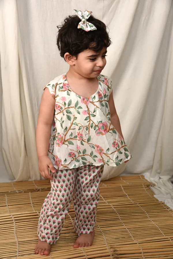 Off_White_Flower_Printed_Suit-Set_For_Girls