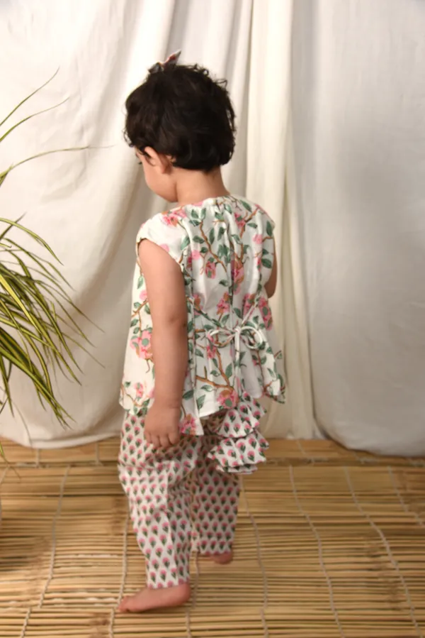 Off_White_Flower_Printed_Suit-Set_For_Girls