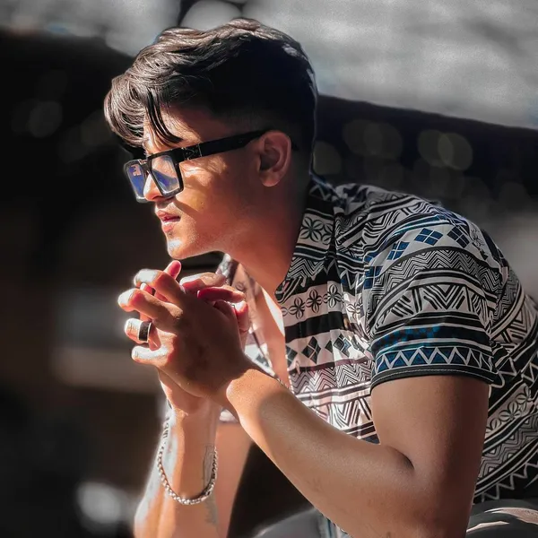 White_&_Black_Color_Printed_Shirt