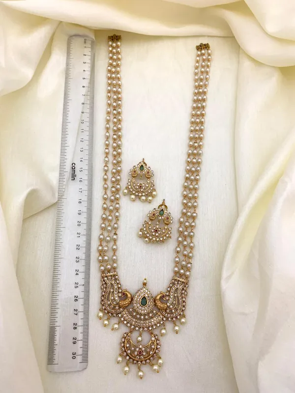 Royal_Ad_matte_Pendant_with_Mala_set