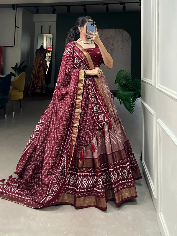 Maroon_Premium_&_Elegant_Dola_Silk_Lehenga_Choli_For_Women