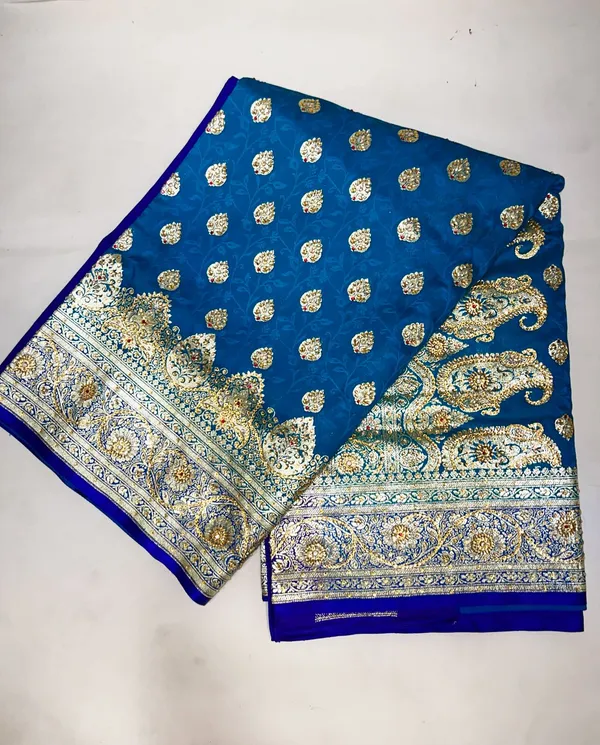 Humairah_Presents_Turqouise_Blue_Stone_Work_Golden_Zari_Booti_Afli_Mina_Jaal_with_Alfi_Boota_Pallu_Zari_Border_and_Blue_Blouse_Banarasi_Saree