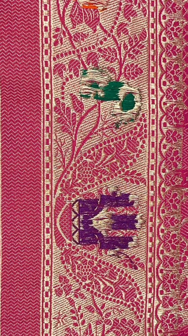Humairah_Pure_Handloom_Pink_Katan_Silk_Kadhwa_Jangla_Tilfi_Mina_Zari_Jaal_with_Kadhwa_Mina_Pallu_and_Golden_Stripe_Pink_Blouse