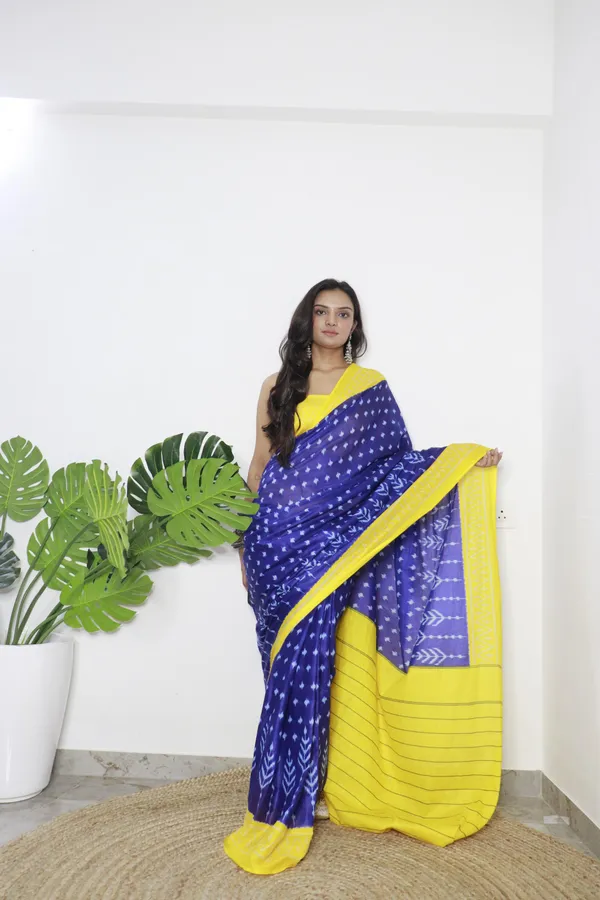 Ikkat_Print_Pure_Soft_Cotton_saree_With_Blouse_Piece