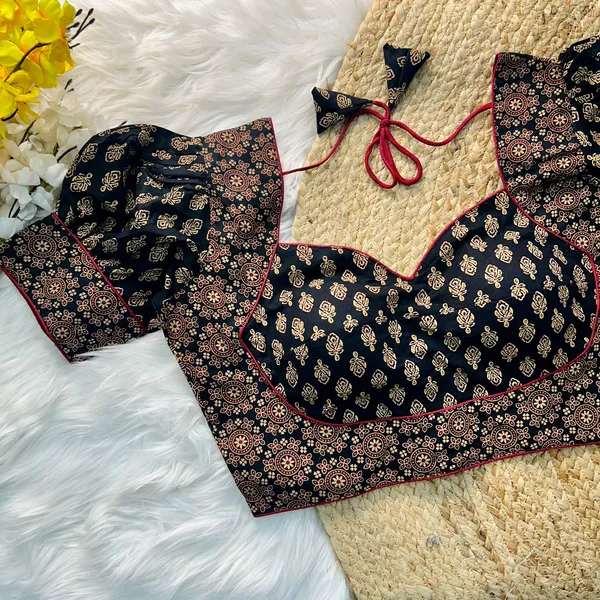 Womenia_fashion_Presenting_Summer_Wear_Ajrakh_Cotton_Blouse