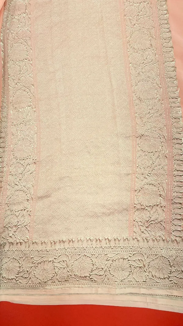 Humairah_Pure_Handwoven_Peach_Plain_Khaddi_Georgette_Silver_Zari_Kadhwa_Border_and_Anchal_with_Peach_Blouse_Banarasi_Saree