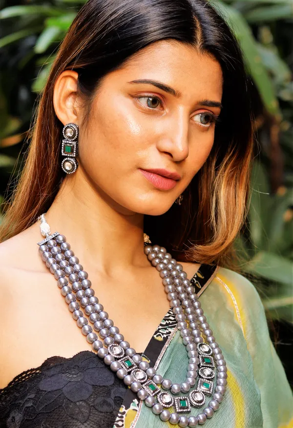 Shubi_3_Strand_Semi_Precious_Pearl_Necklace_Set.