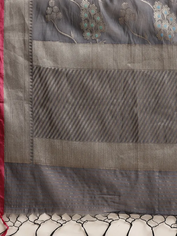 Grey_Masrise_Cotton/Cotton_Banarasi_Sarees_For_Women
