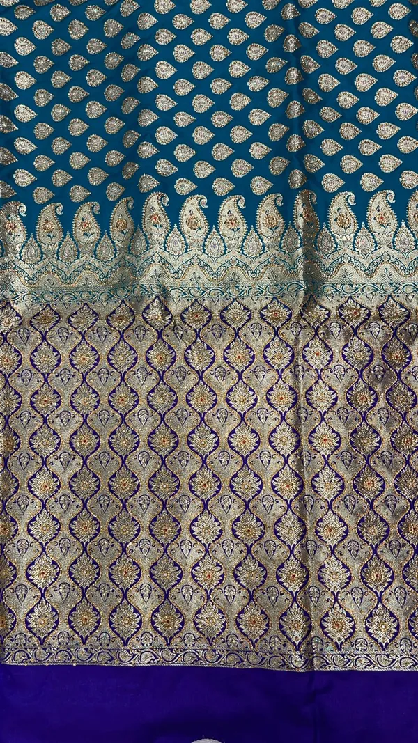 Humairah_Presents_Green_Stone_Work_Golden_Zari_Boota_with_Contrast_Blue_Pallu_Zari_Border_and_Blue_Blouse_Banarasi_Saree