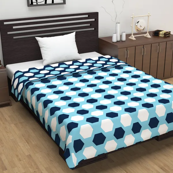 Geometric_Single_Dohar_for_AC_Room_(Polyester,_Sky_Blue_and_Navy)