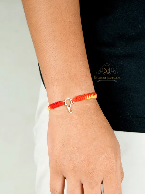 Silver_Pure_925_Sterling_Rakhi_For_Brother_Raksha_Bandhan_With_Pure_Cotton_Thread_For_Men,_Boys,_Rakhis_Gnshmnlfba