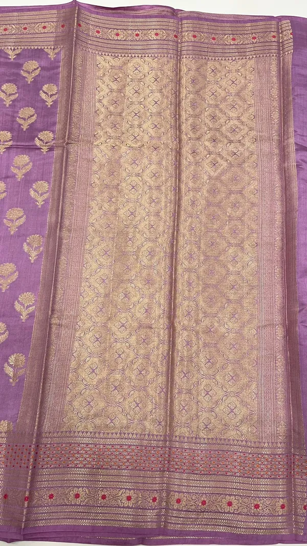 Humairah_Pure_Handwoven_Mauve_Chiniya_Silk_Gold_Zari_Floral_Booti_with_Minakari_Zari_Border_with_Mauve_Blouse_piece