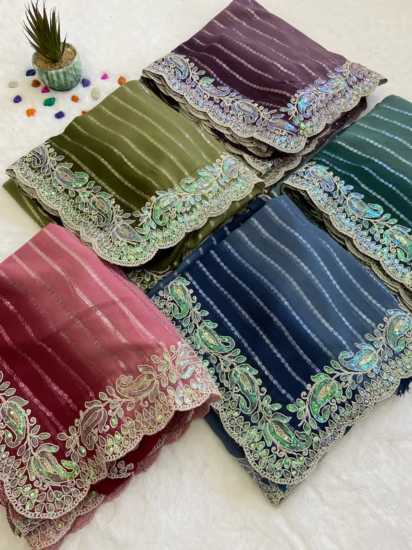 Zivah_Maroon_–_Diwali_Special_|_Kajju_Katri_Pedding_Saree_with_Embroidery_&_Sequence_Work,_Cutwork_Border_&_Heavy_Embroidery_&_Sequence_Work_Blouse