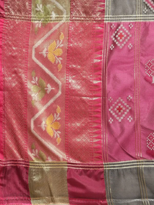 Black_Art_Silk_Banarasi_Sarees_For_Women