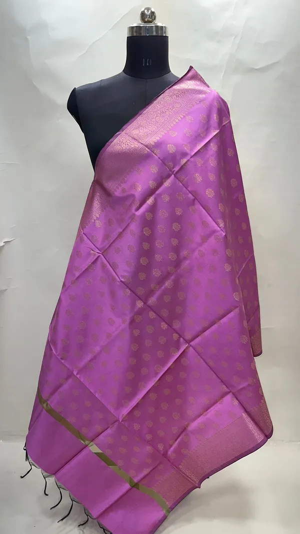 Purple_Banarasi_Kora_Kela_Golden_Zari_Booti_Dupatta_For_Girls_&_Women