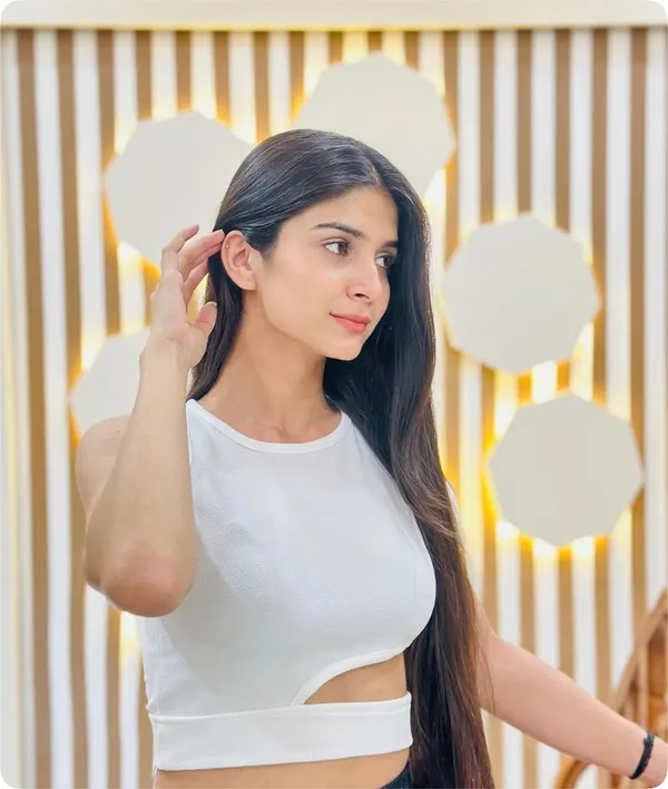 IRRESISTIBLE_GORGEOUS__WHITE_TOP🤍✨