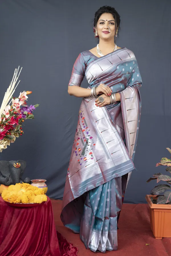 Pure_Silver_Zari_Paithani_Silk_Saree_With_Rich_Pallu_And_Unstiched_Blouse_Piece.