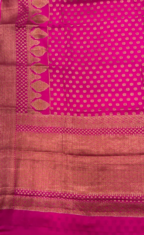 Humairah_Presents_Pure_Handloom_Magenta_Chiffon_Floral_Copper_Zari_Booti_with_Floral_Skirt_Zari_Border_with_Magenta_Blouse