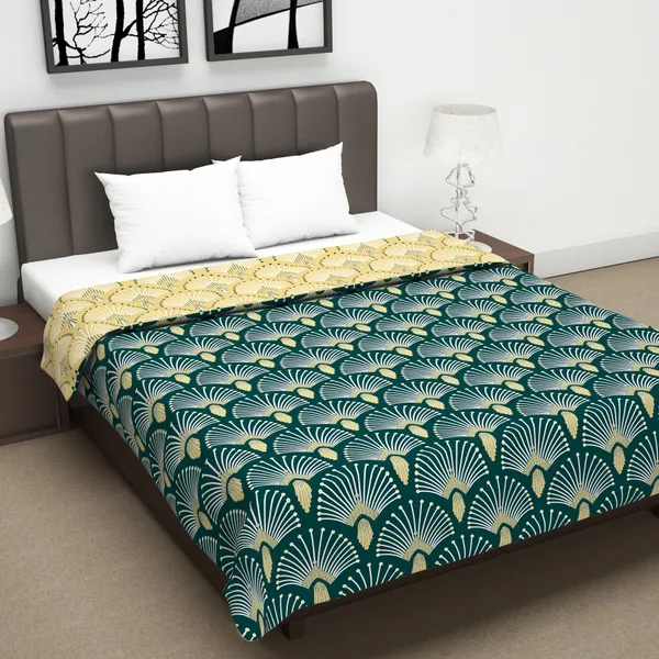 Abstract_Double_Dohar_for_AC_Room_(Polyester,_Green_and_Beige)