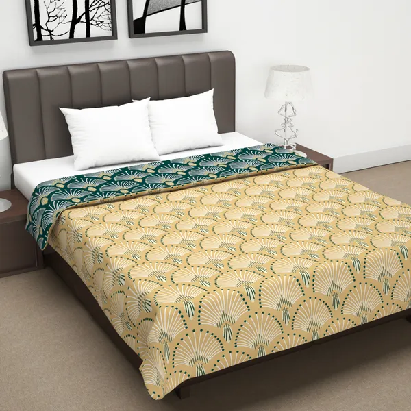 Abstract_Double_Dohar_for_AC_Room_(Polyester,_Green_and_Beige)
