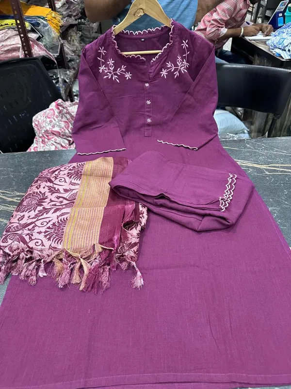 Wine_COTTON_Printed_Kurti_Pant_With_Duppta_For_Women