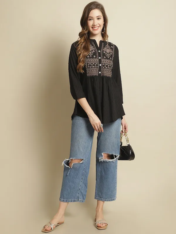 Black_Cotton_Embroidered_Flare_Style_Short_Kurti