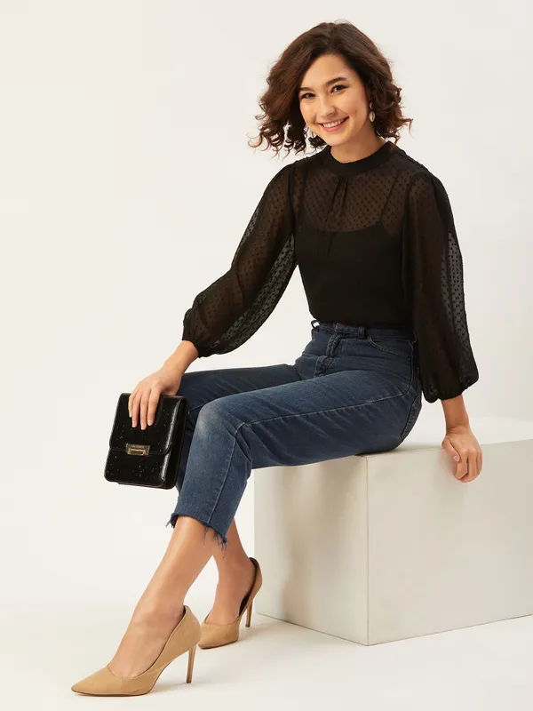 Black_Polyester_Casual_Solid_Round_Neck_Regular_Fit_Top_For_Women