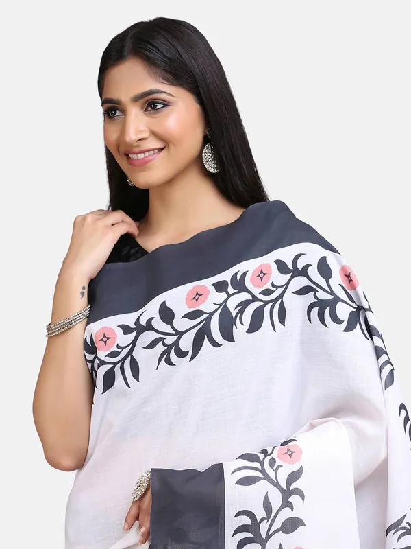 Imaginative_White_Colour_Linen_Saree_(With_Unstitched_Blouse_Piece)_(For_Women)