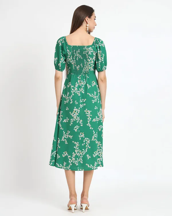 Green_Western_Dress_For_Women_Floral_Printed_Fit_&_Flare_Midi_Dress_With_Puff_Sleeves