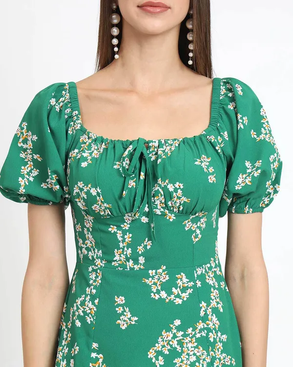 Green_Western_Dress_For_Women_Floral_Printed_Fit_&_Flare_Midi_Dress_With_Puff_Sleeves