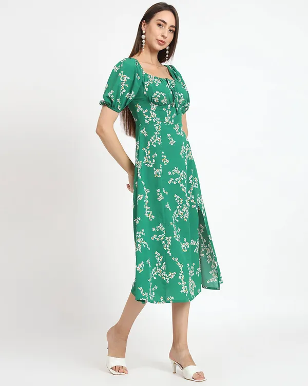 Green_Western_Dress_For_Women_Floral_Printed_Fit_&_Flare_Midi_Dress_With_Puff_Sleeves