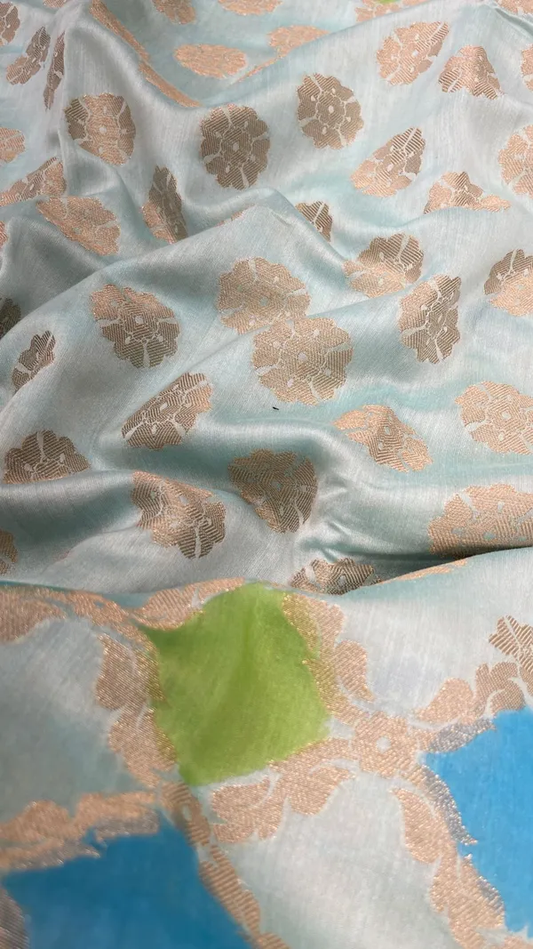 Humairah_Pure_Handloom_Light_Blue_Cotton_Silk_Zari_Booti_with_Rangkaat_Banarasi_Zari_Hand_Painted_Floral_Pallu_and_Zari_Border_with_Light_Blue_Blouse
