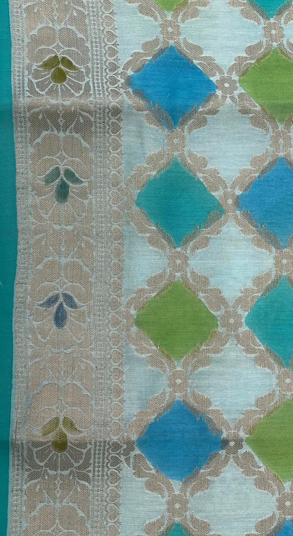 Humairah_Pure_Handloom_Light_Blue_Cotton_Silk_Zari_Booti_with_Rangkaat_Banarasi_Zari_Hand_Painted_Floral_Pallu_and_Zari_Border_with_Light_Blue_Blouse