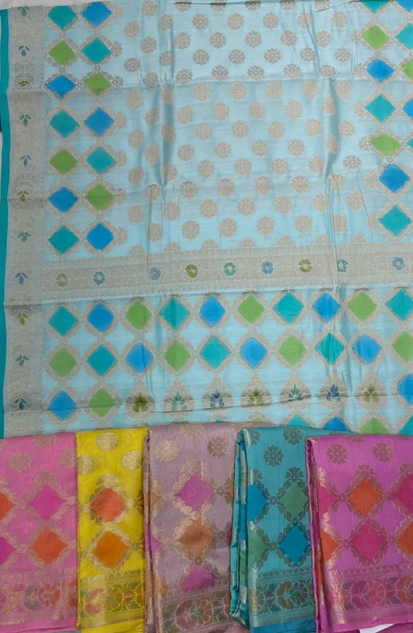 Humairah_Pure_Handloom_Light_Blue_Cotton_Silk_Zari_Booti_with_Rangkaat_Banarasi_Zari_Hand_Painted_Floral_Pallu_and_Zari_Border_with_Light_Blue_Blouse