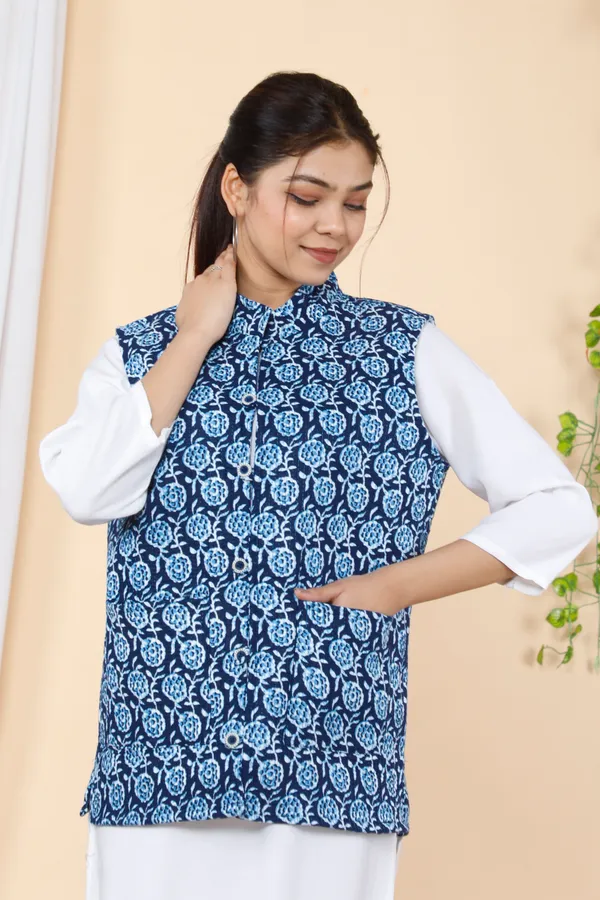 Quilted_Cotton_Printed_Reversible_Jacket_with_Cotton_Filling