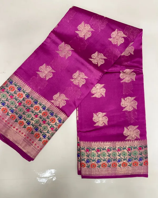 Humairah_Pure_Handloom_Magenta_Dupion_Silk_Golden_Swastik_Zari_Booti_Skirt_Floral_Mina_Border_with_Floral_Jaal_Pallu_and_Magenta_Blouse