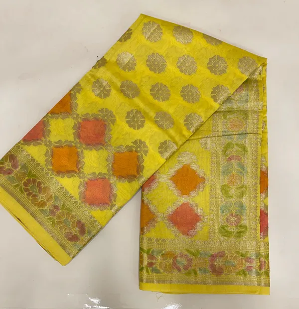 Humairah_Pure_Handloom_Yellow_Cotton_Silk_Zari_Booti_with_Rangkaat_Banarasi_Zari_Hand_Painted_Floral_Pallu_and_Zari_Border_with_Yellow_Blouse