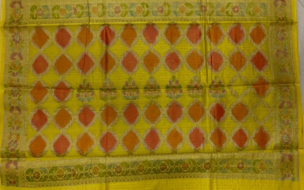 Humairah_Pure_Handloom_Yellow_Cotton_Silk_Zari_Booti_with_Rangkaat_Banarasi_Zari_Hand_Painted_Floral_Pallu_and_Zari_Border_with_Yellow_Blouse