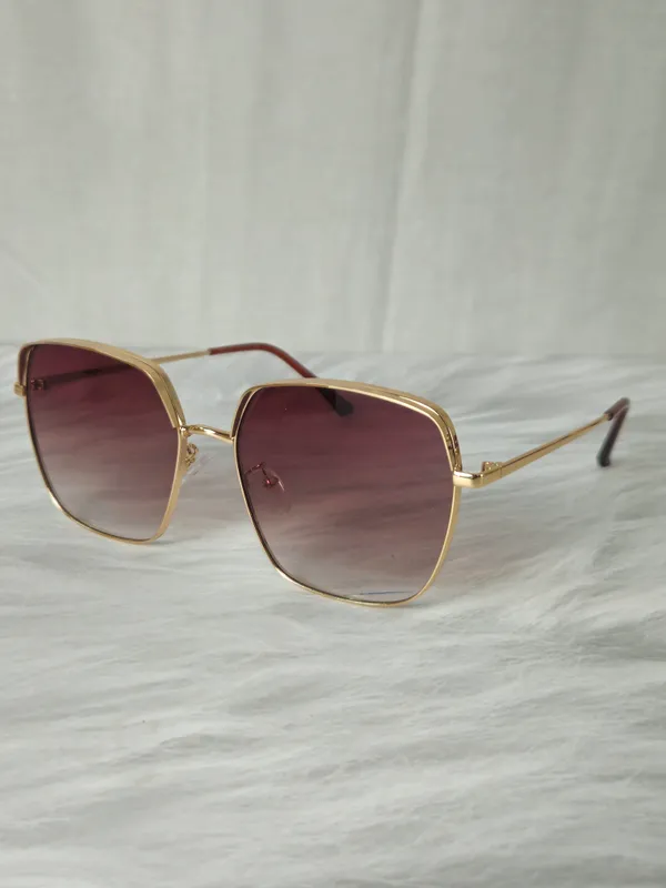 Multicolour_Plastic_Frame_And_Polycarbonate_Lens_Casual_Sunglasses_For_Women_(Buy_1_Get_1_Free)