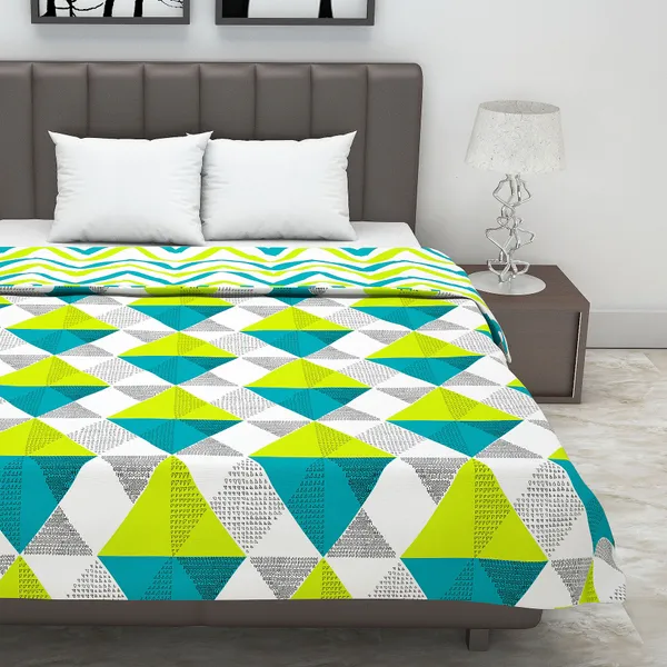Geometric_Double_Dohar_for_Mild_Winter_(Polyester,_Green_and_Blue)