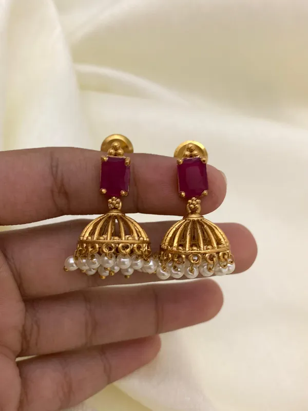 Classic_Simple_Antique_Jhumki_Earrings