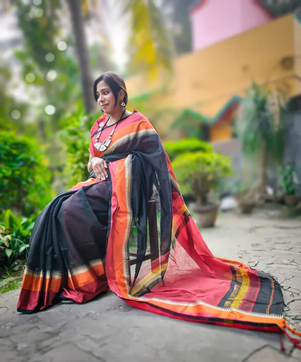 Black_Cotton_Silk_Handloom_Maheshwari_Saree