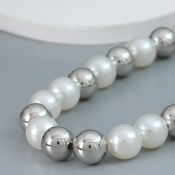 White_&_Silver_Trendy_Western_Necklace_For_Women
