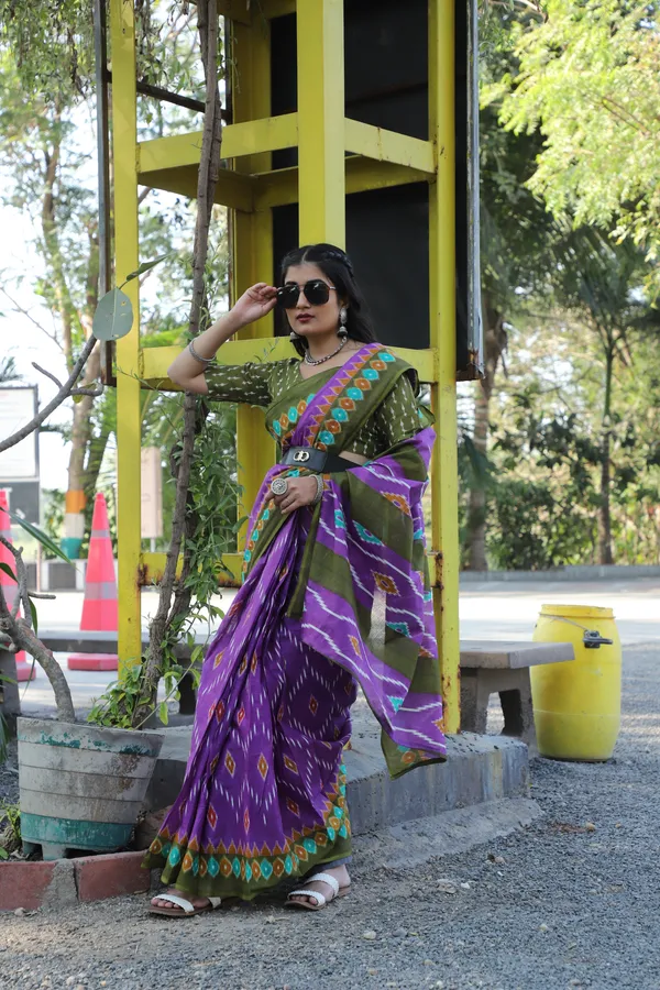 Ikkat_Hand_Block_Print_Print_Pure_Soft_Cotton_saree_With_Blouse_Piece