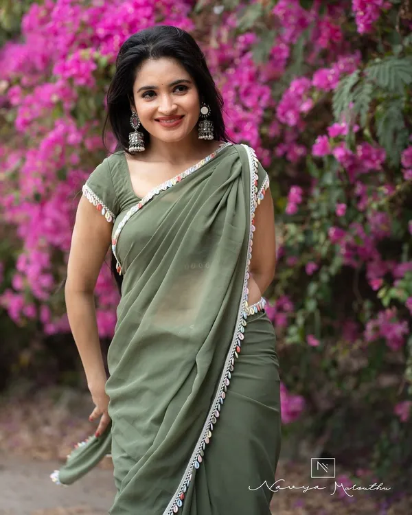 MAHENDI_SOFT_GEORGETTE_EMBROIDERED_SAREE