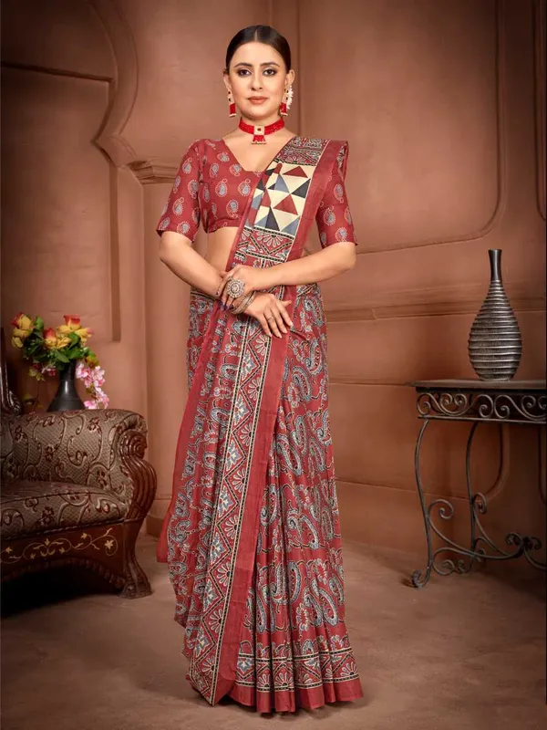 Ikkat_Print_Pure_Soft_Cotton_saree_With_Blouse_Piece