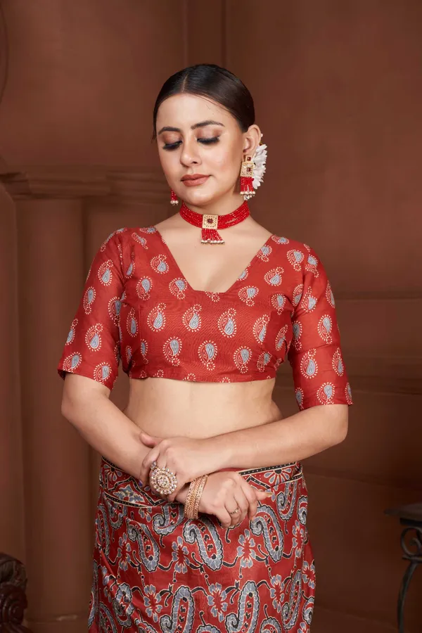 Ikkat_Print_Pure_Soft_Cotton_saree_With_Blouse_Piece